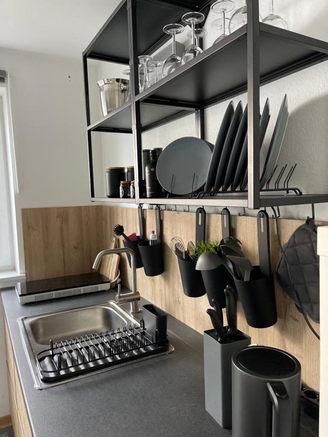 Appartment 53Qm Im Architektenhaus - 2 Schlafzimmer Mit Kueche Und Bad, Nur 2Min Von A8 - Ruhig Und Modern Irschenberg Luaran gambar