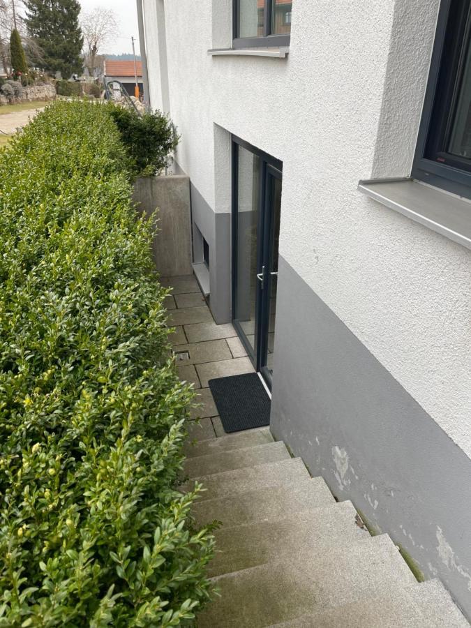Appartment 53Qm Im Architektenhaus - 2 Schlafzimmer Mit Kueche Und Bad, Nur 2Min Von A8 - Ruhig Und Modern Irschenberg Luaran gambar